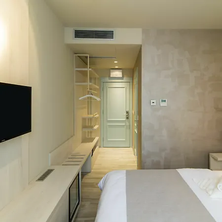 Garni D10 Hotel 4*